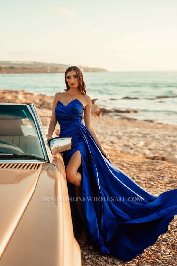 Charming Royal Blue Long Evening Gown Side Slit Sleeveless Satin Party Dress