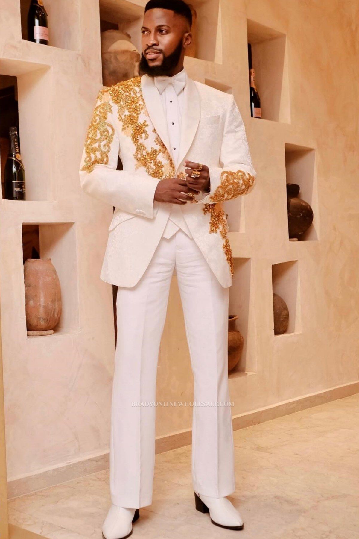 York White Shawl Lapel Three Pieces Prom Suits With Golden Beading