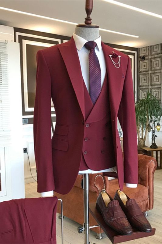 Aldo Crimson Three-Piece Point Lapel Mens Suit