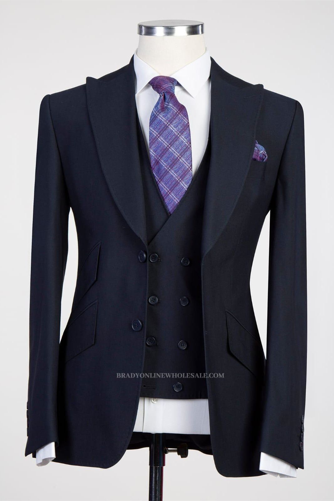 Fashion Dark Navy Three Pieces Peaked Lapel Men Suits
