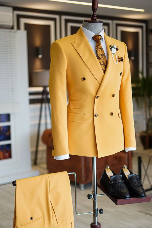 Nigel New Arrival Yellow Pointed Lapel Double Breasted Custom Prom Suit