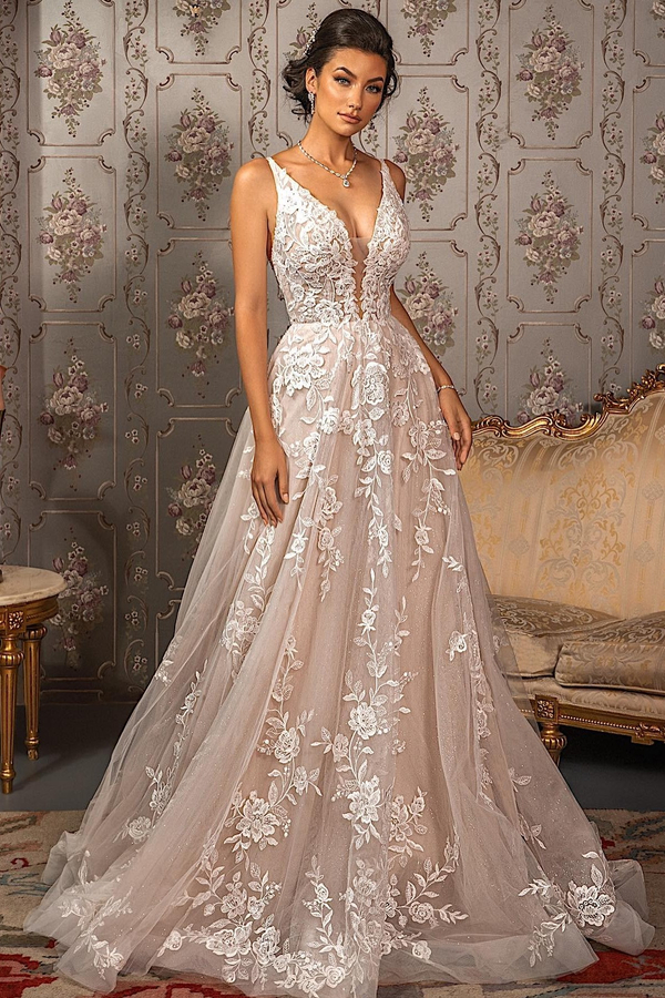 Beautiful A-Line Lace Wedding Dress