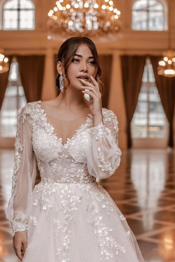 Modern A line lace with sleeves Wedding dresses