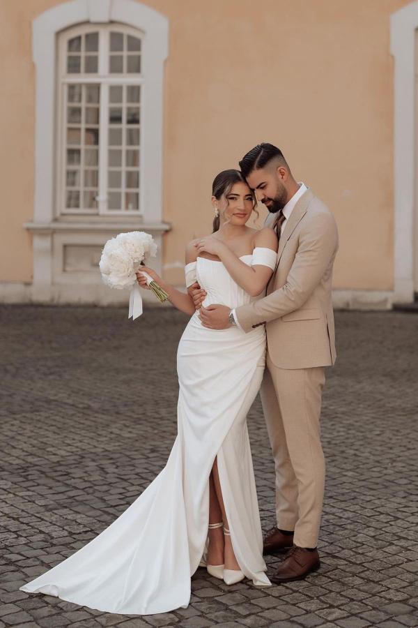 Off the shoulder white mermaid split Wedding Dress