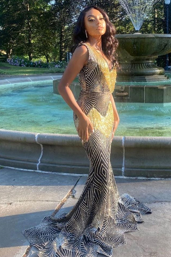 V-Neck Pattern Slim Mermaid Prom Gown | Sleeveless Long Dress