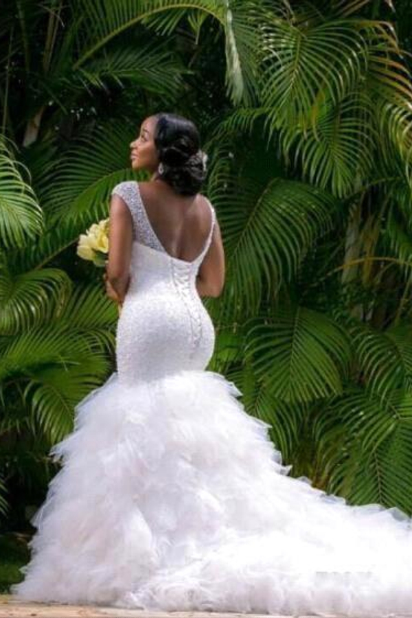 Sexy V-Neck Mermaid Wedding Dress with Sleeveless Beading and Court Train