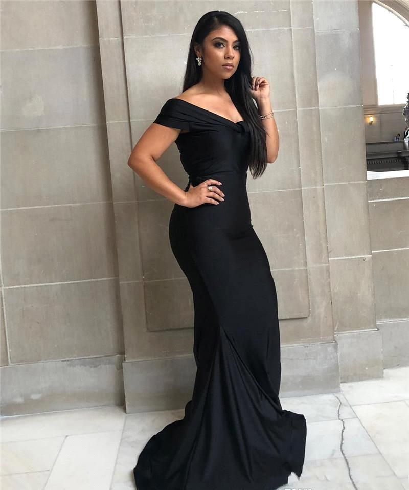 Off-the-Shoulder Black Mermaid Plus Size Bridesmaid Dress