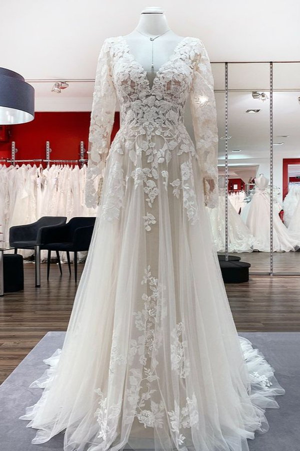 Fashion Long Sleeve Soft Floral Lace Floor-Length Wedding Dress