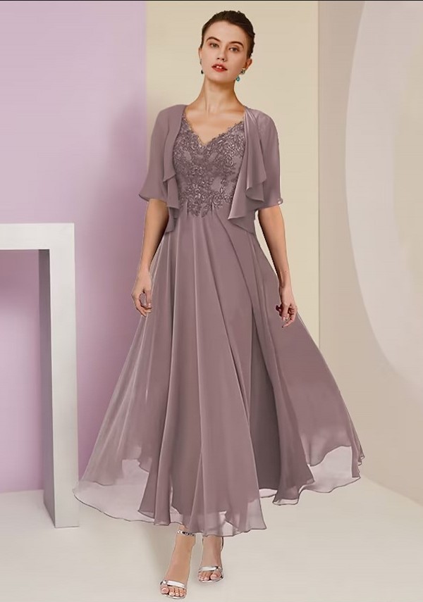 Elegant Pink Lace Mother of the Bride Dress with V-Neck