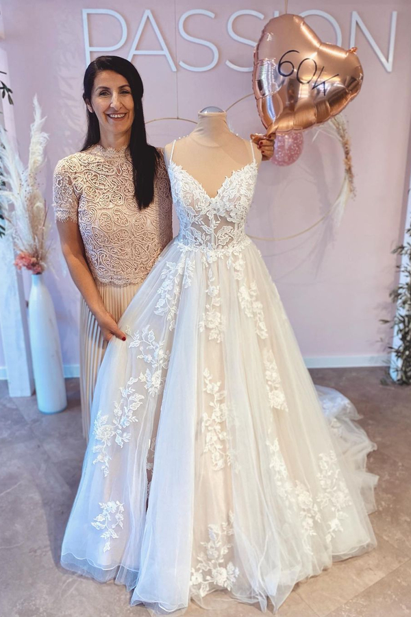 Romantic Spaghetti Strap White Floral Tulle A-Line Wedding Dress