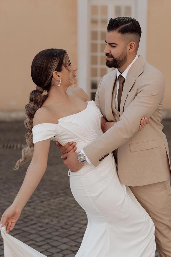 Off the shoulder white mermaid split Wedding Dress