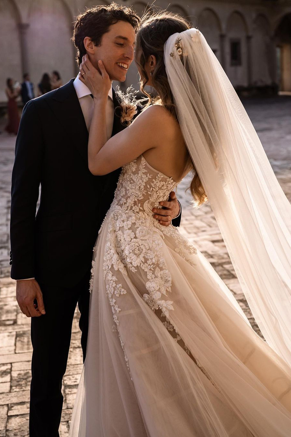 Strapless Sweetheart Lace A-Line Floor-Length Wedding Dress