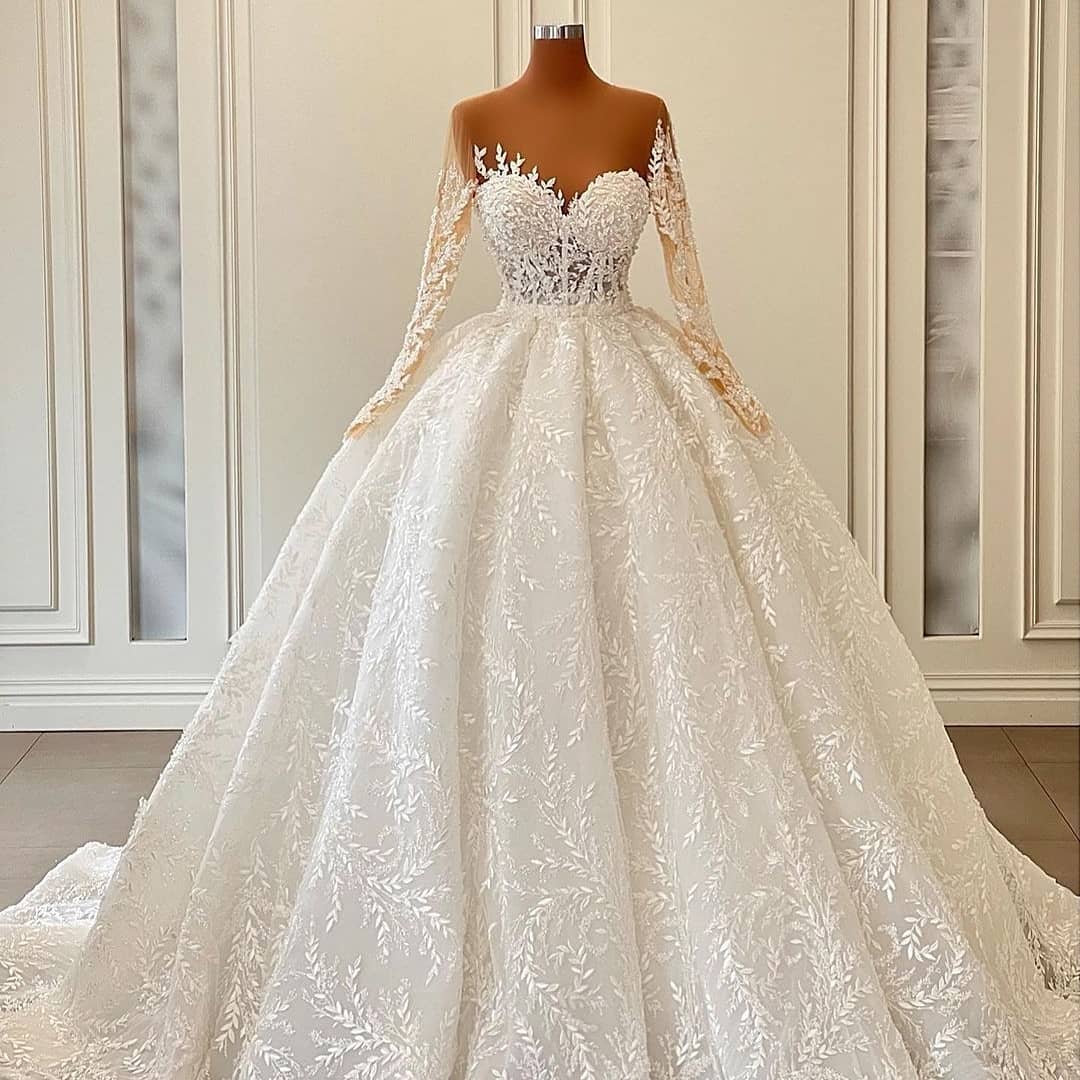 Gorgeous Sweetheart Floral Pattern Ball Gown with Long Sleeves