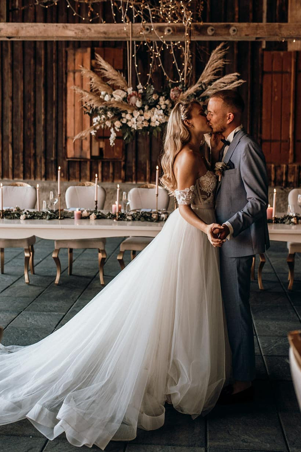 Designer A-Line Off-Shoulder Lace-Tulle Wedding Dress