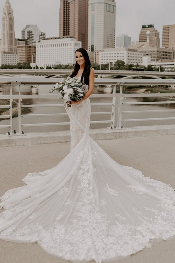 V-Neck Backless Mermaid Wedding Dress with Tulle Lace Appliques and Long Train