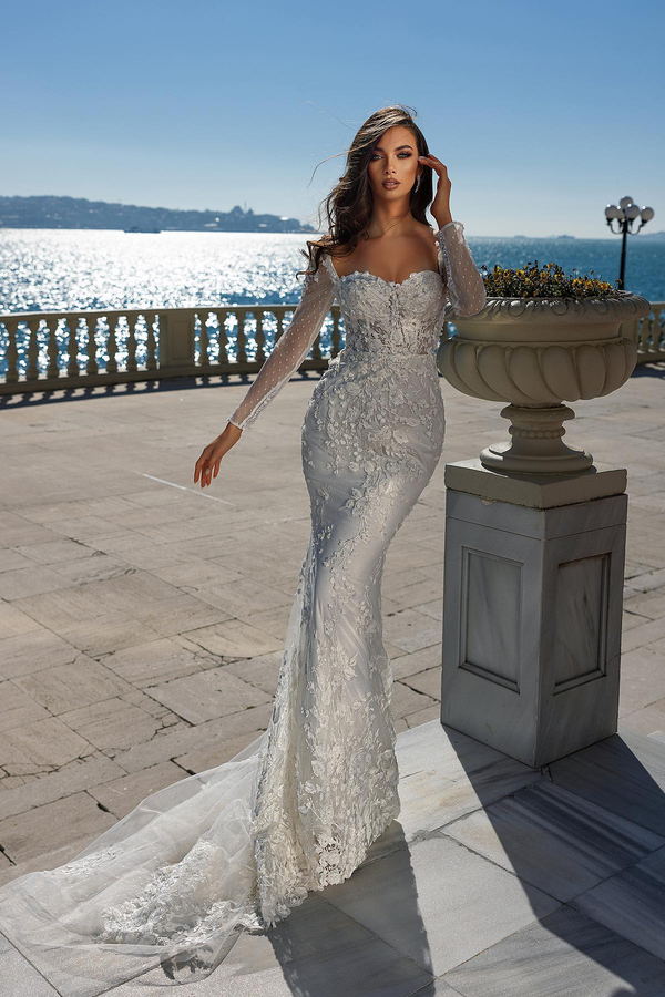 Luxurious A-Line Long Sleeve Lace Wedding Dress