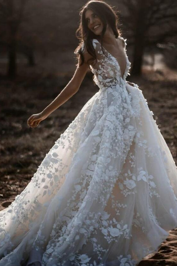 Romantic Ivory Lace Floor-Length A-Line Puffy Princess Dress