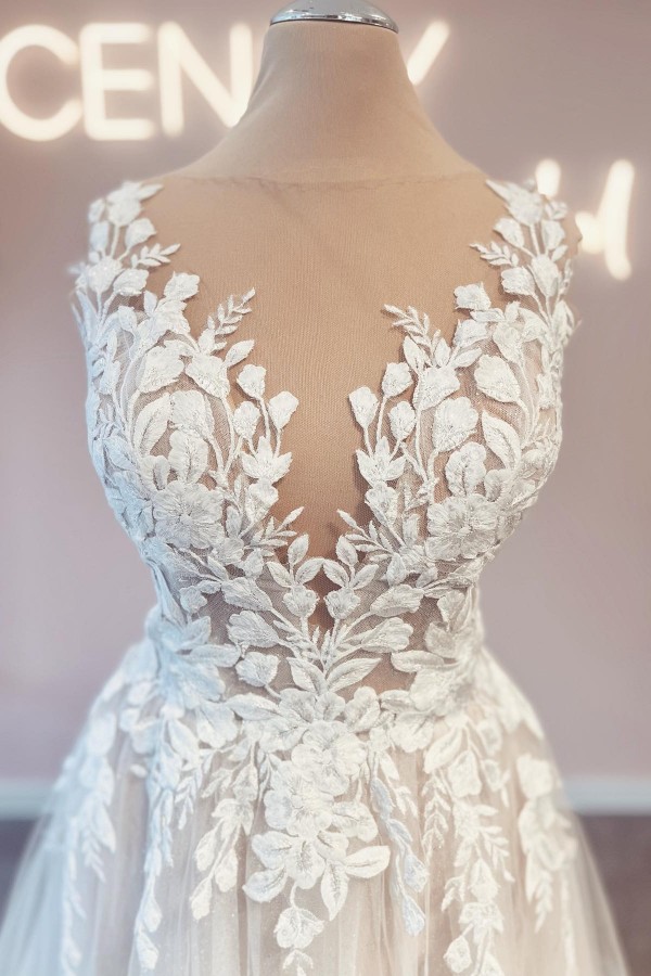 Gorgeous lace wedding dresses | A line wedding dresses cheap