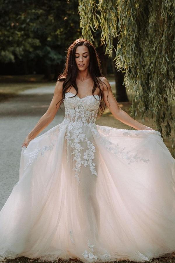 Elegant A-Line Lace Chiffon Wedding Dress