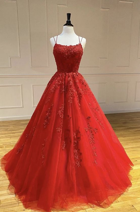 Red Lace Appliqué Ball Gown Floor-Length Evening Dress