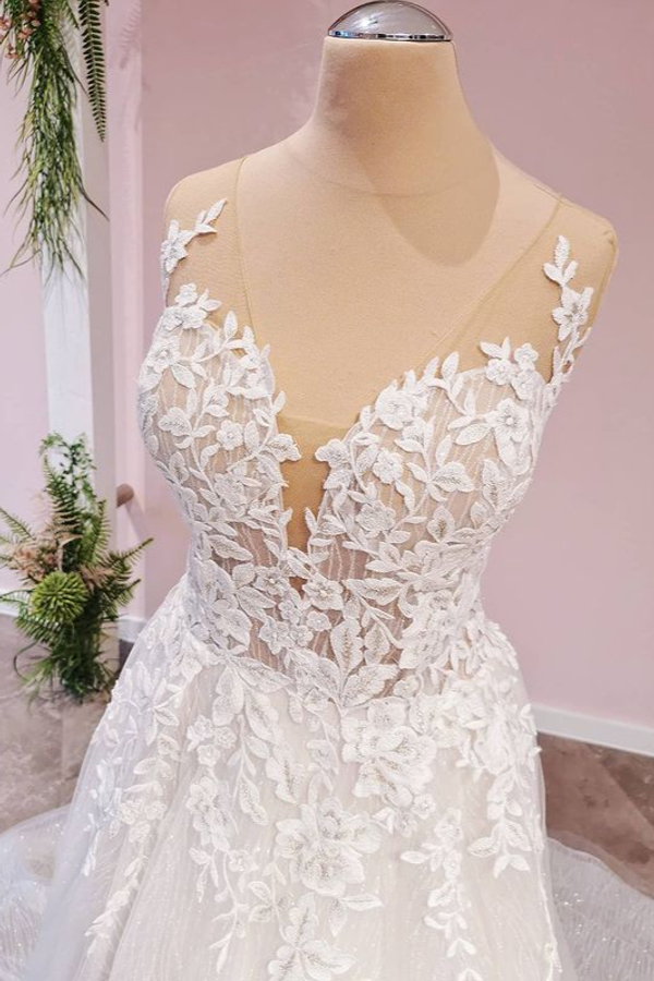 Sleeveless A-Line Wedding Dress with Floral Lace Appliques and V-Neck
