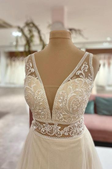 V-Neck Strap A-Line Lace Wedding Dress_2