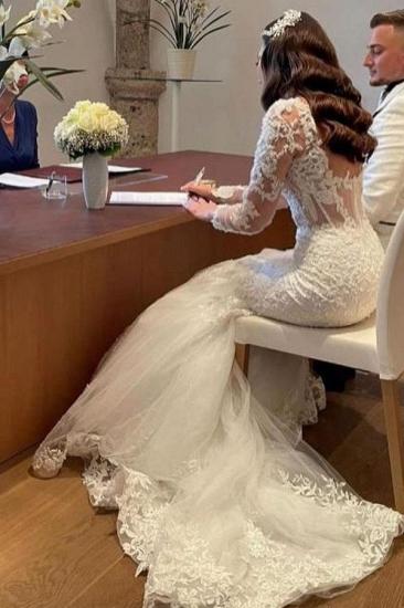 Elegant White Lace Mermaid Wedding Dress with Lace Appliques_6