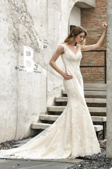 Stunning Sleeveless Fit-and-flare Lace Open Back Summer Beach Wedding Dress_3