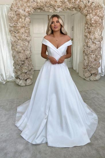 Simple Retro White Off the shoulder A-line Bridal Gowns_3