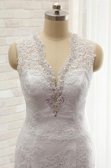 Bradyonlinewholesale Chic Mermaid V-Neck Lace Wedding Dress Appliques Sleeveless Beadings Bridal Gowns On Sale_4