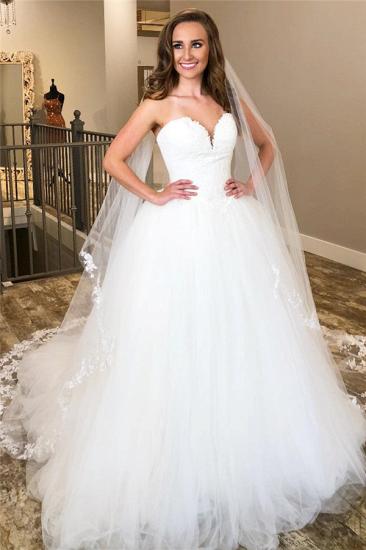 Elegant Sweetheart Strapless A-line White Wedding Dress_1