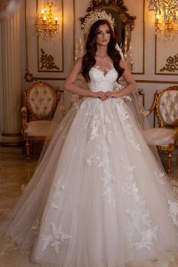 A-line and floor-length V-neck lace wedding dress_2