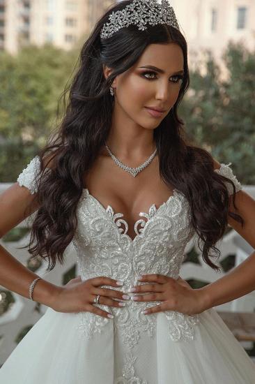 Ivory A-line Princess Off-the-shoulder Lace Wedding Dresses_4