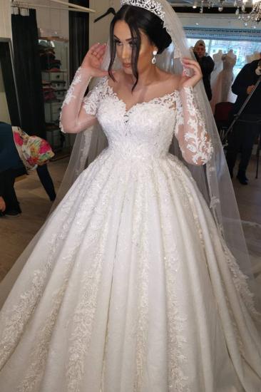 A Line Long Sleeved Lace Plus Size Wedding Dress_4