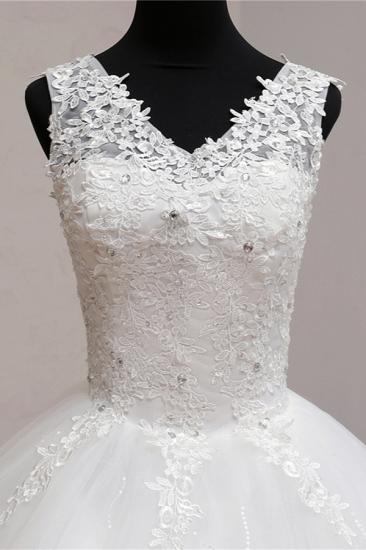 Bradyonlinewholesale Ball Gown V-Neck White Tulle Wedding Dresses Sleeveless Lace Appliques Bridal Gowns with Beadings_6