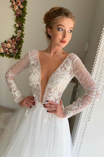 Winter Warm Long sleeves V-neck White Tulle Princess Wedding Dress_3