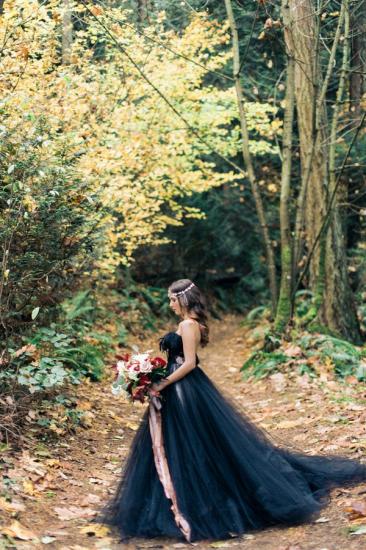 Gorgeous Strapless Sweetheart Black Tulle Wedding Gown_4