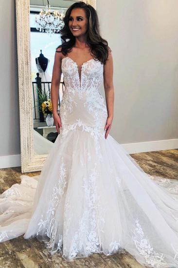 Affordable V-neck Sleeveless White Lace Bridal gowns with Train_3