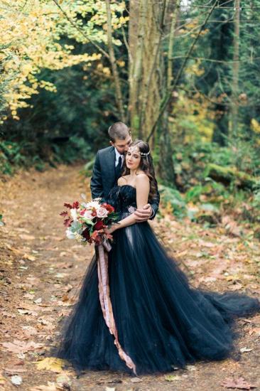 Gorgeous Strapless Sweetheart Black Tulle Wedding Gown_2
