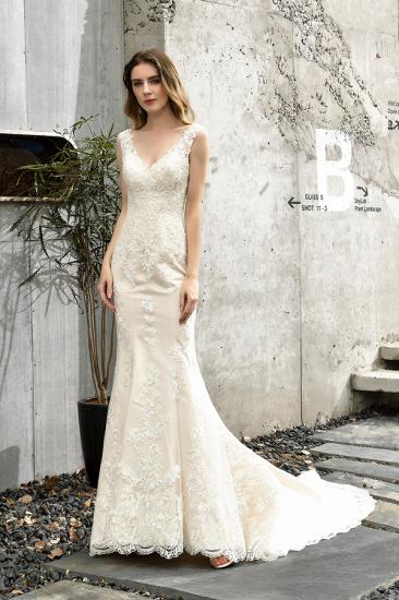 Stunning Sleeveless Fit-and-flare Lace Open Back Summer Beach Wedding Dress_6