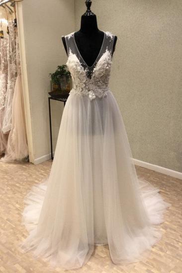 Bradyonlinewholesale Stylish V-Neck Straps Tulle Wedding Dress Ruffles Appliques Bridal Gowns with Flowers On Sale
